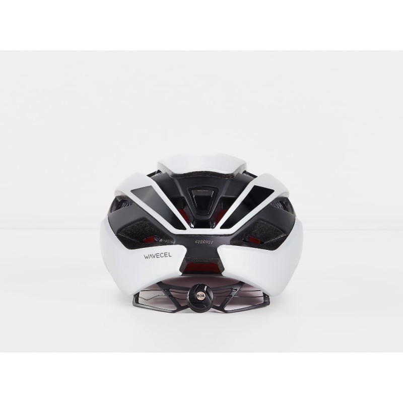 kask-szosowy-bontrager-circuit-wavecel-biały-3.jpg