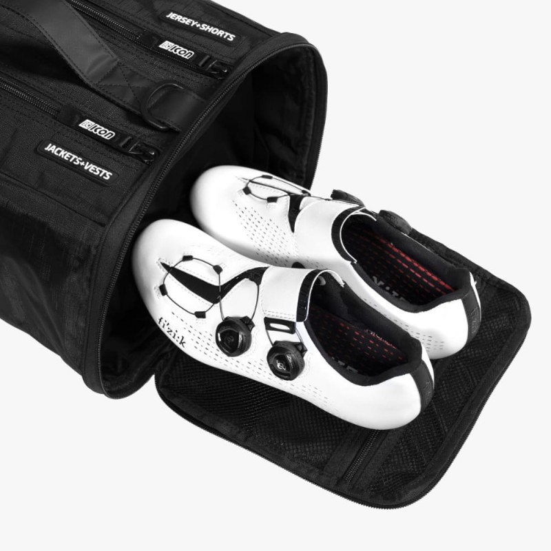 torba-scicon-essentials-cycling-kit-race-day-rain-3.jpg