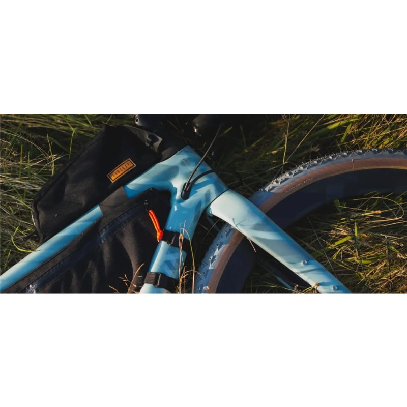 restrap-carry-everything-bolt-on-top-tube-bag-2-172820-f-sk6-w1550-h1080_8.jpg