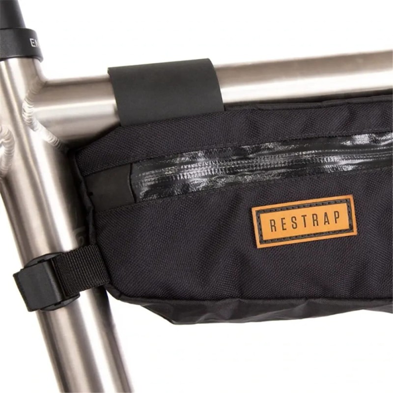 restrap-carry-everything-frame-bag-2-172776-f-sk6-w1550-h1080_5.jpg