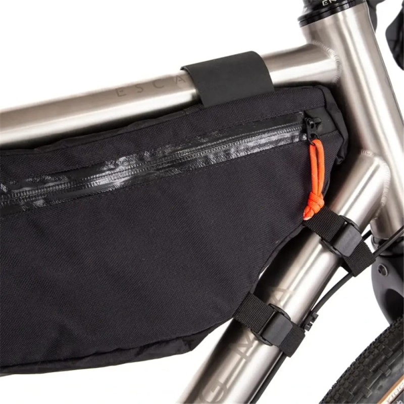 restrap-carry-everything-frame-bag-2-172776-f-sk6-w1550-h1080_7.jpg