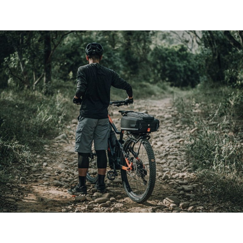 topeak-mtx-torba-e-xplorer-trunk-bag-26l-mtx-2-0 (7).jpg