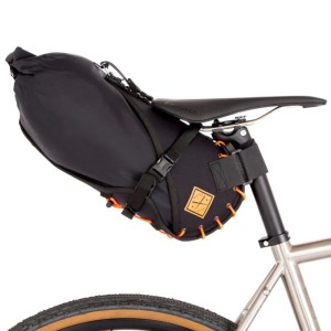 Torba podsiodłowa Restrap Saddle Bag Czarno Pomarańczowa 8L