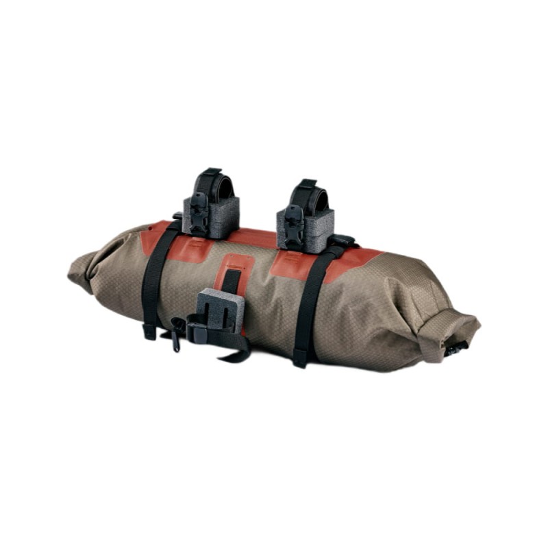 torba-bike-packing-na-kierownice-assos-x-ortlieb-handlebarpack-dark-sand-rooibos-9l_4.jpg