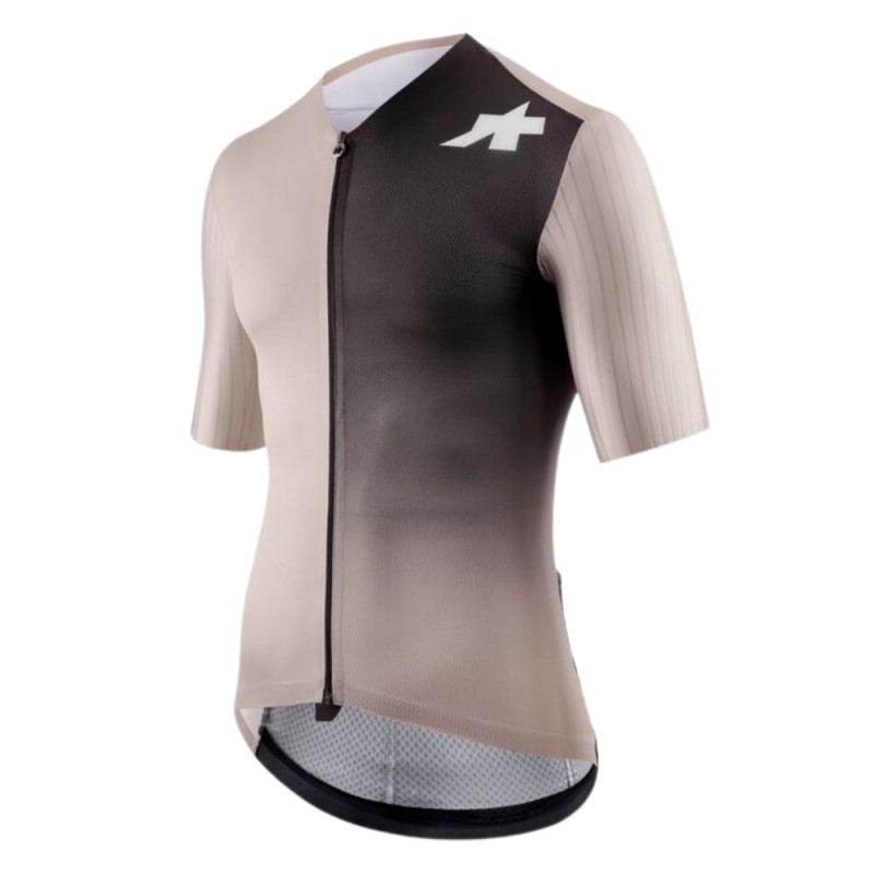 koszulka-assos-equipe-rs-s11-piaskowa-3.jpg