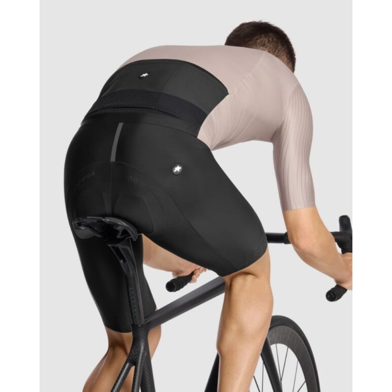 koszulka-assos-equipe-rs-s11-piaskowa-8.jpg