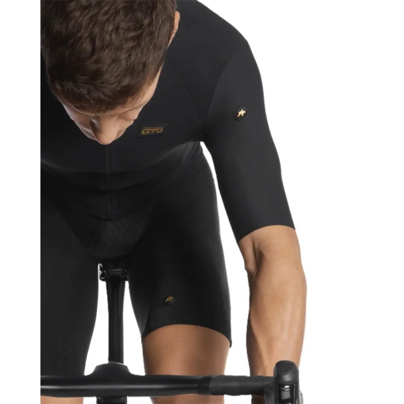 koszulka-rowerowa-assos-mille-gto-jersey-c2-czarna-6.jpg