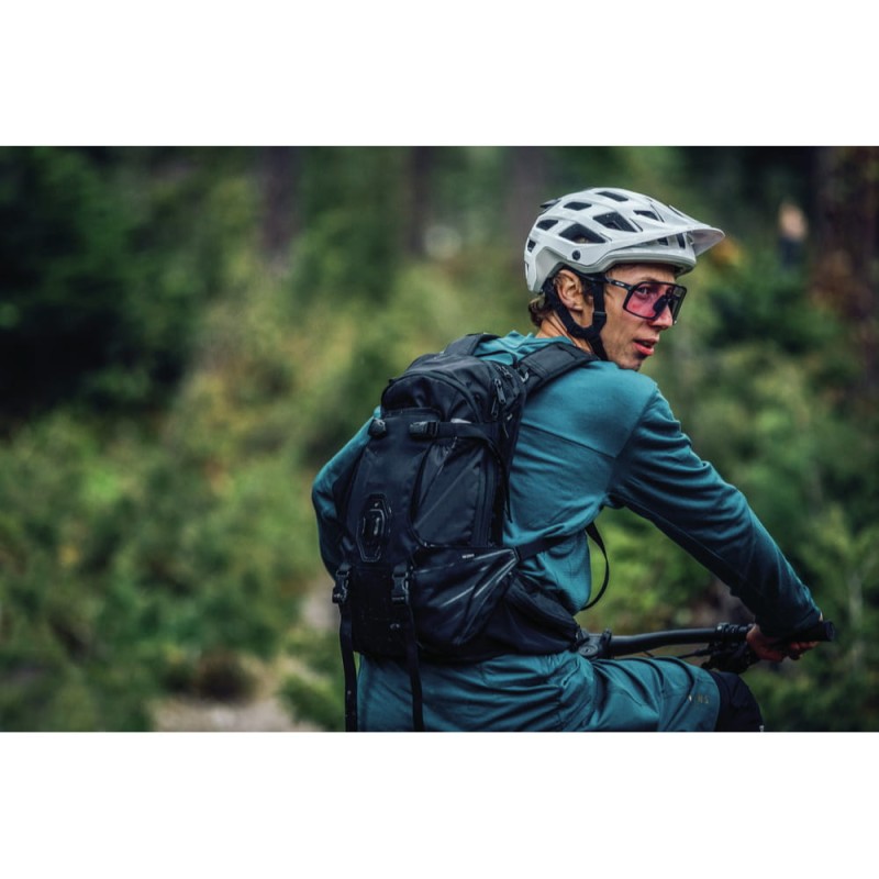 kask-rowerowy-abus-moventor-2.0-8.jpg