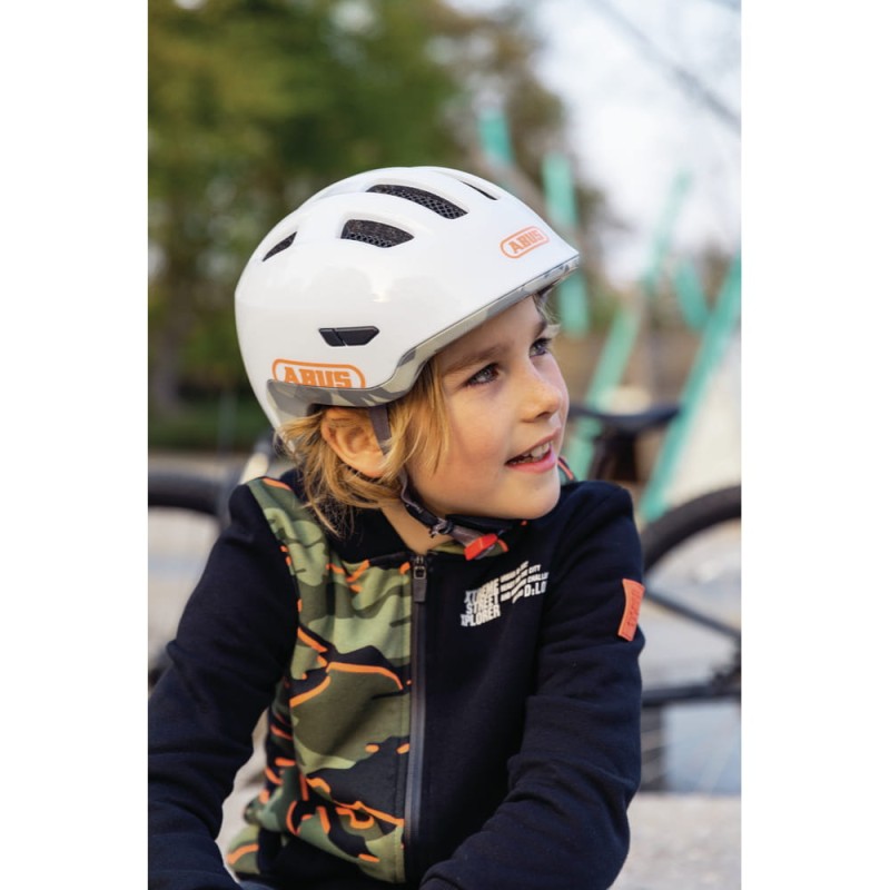 kask-dzieciecy-abus-smiley-3.0-ace-led-8.jpg