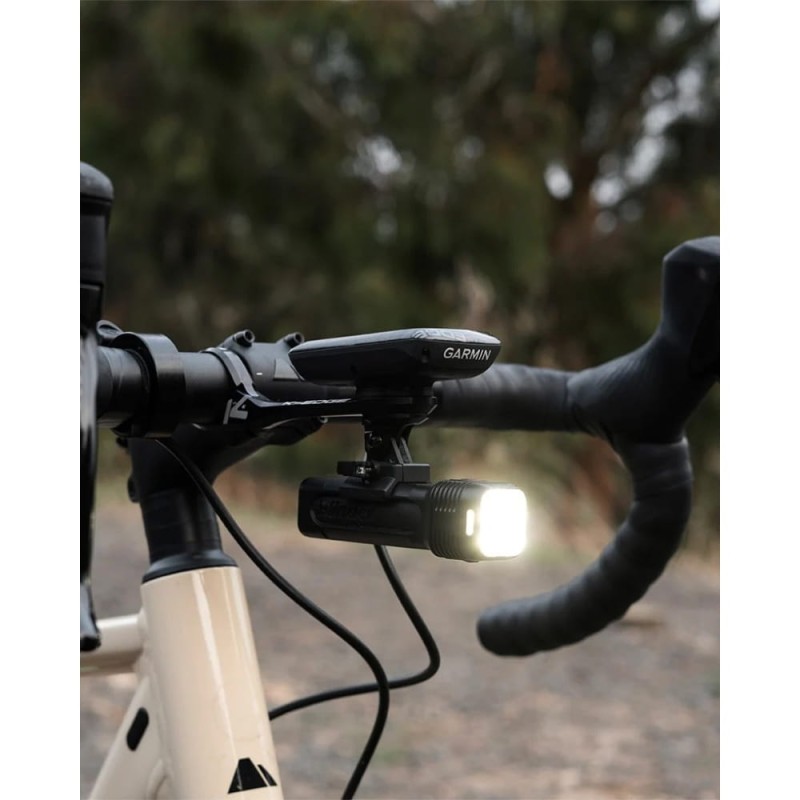 zestaw-lampek-knog-blinder-pro-1300-blinder-road-r150-5.jpg