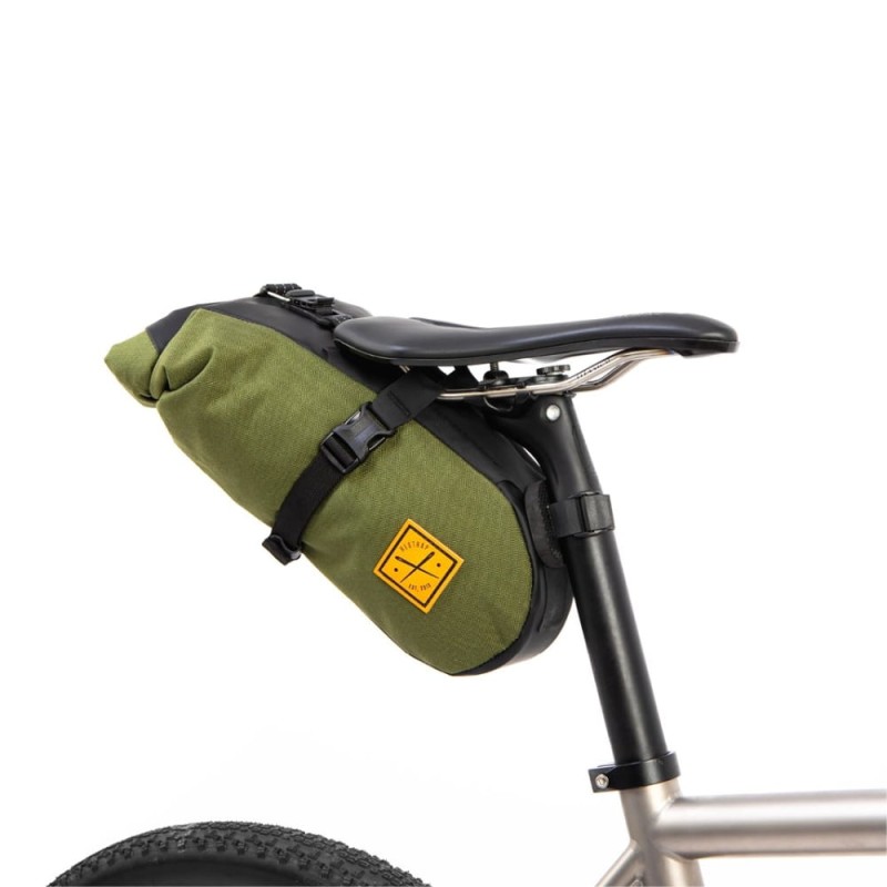 torba-podsiodlowa-restrap-saddle-pack-4.5l-oliwkowa-2.jpg