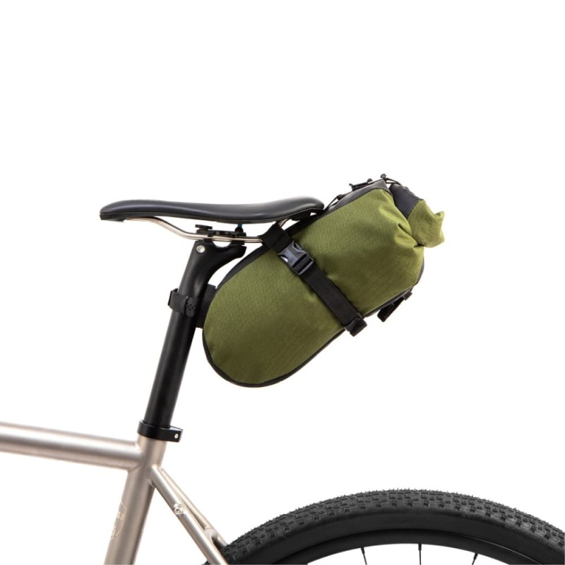 torba-podsiodlowa-restrap-saddle-pack-4.5l-oliwkowa-4.jpg