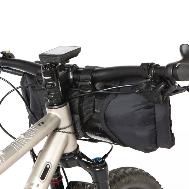 torba-na-kierownice-restrap-race-bar-bag-flat-bar-7l-5.jpg