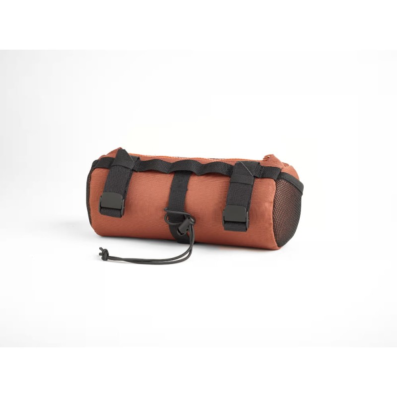 torba-na-kierownice-trek-1.2l-czerwona-2.jpg