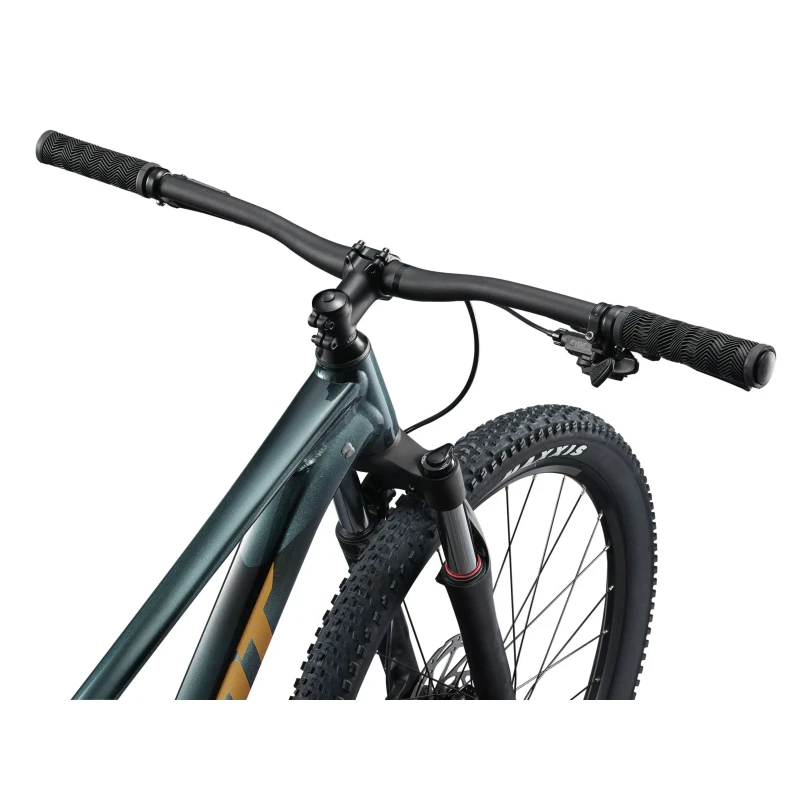 Rower MTB Giant Talon 2 Asphalt Green - widok kierownicy