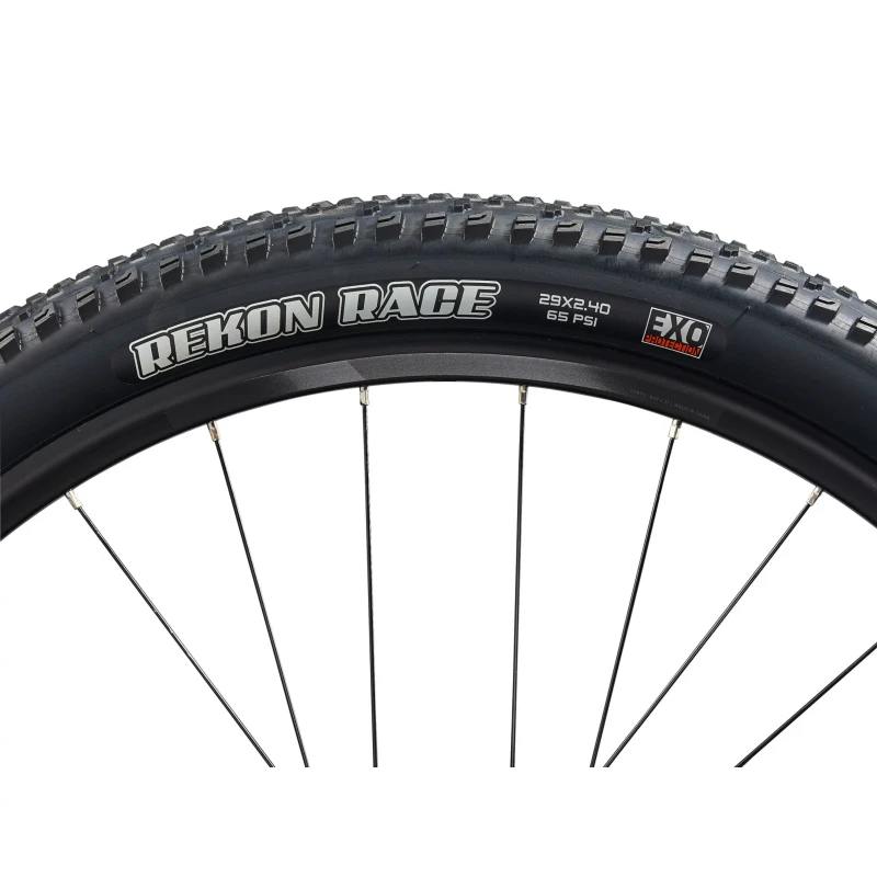 Rower MTB Giant Talon 1 2025 Grafitowy - opona