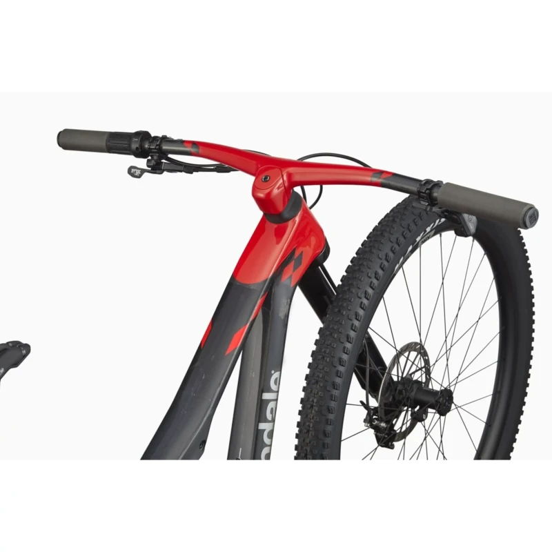 Rower MTB Cannondale Scalpel Carbon 1 Grafitowo Czerwony - widok kierownicy