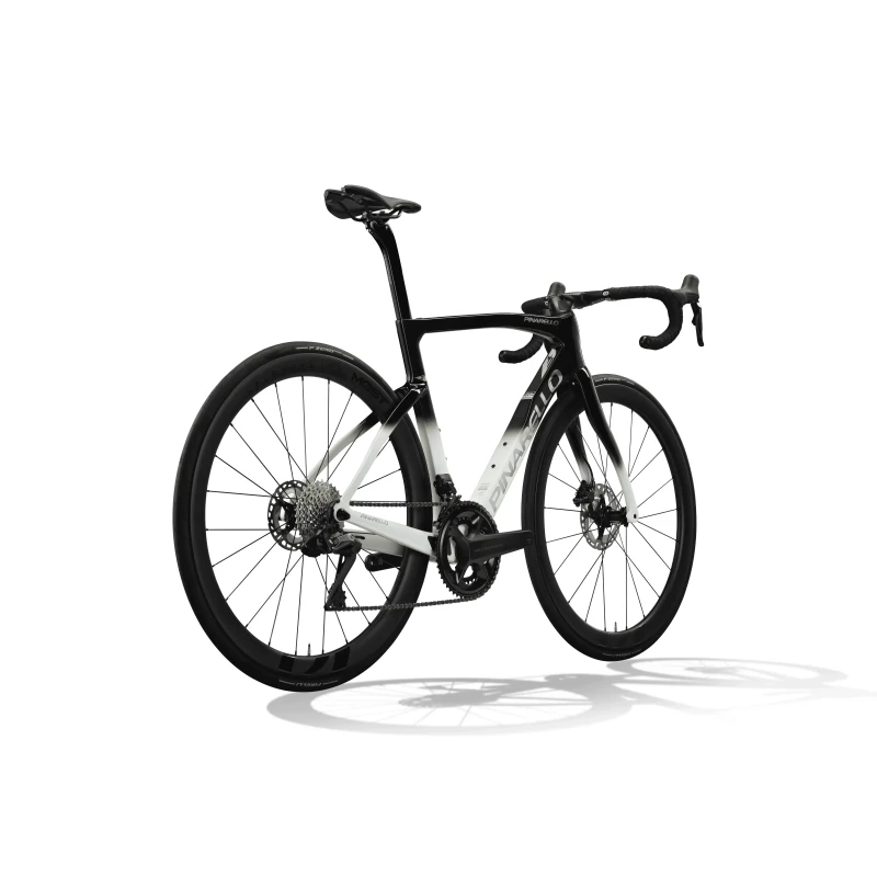 Rower Pinarello F9 Disc Dura Ace Di2 Razor White - widok z tyłu