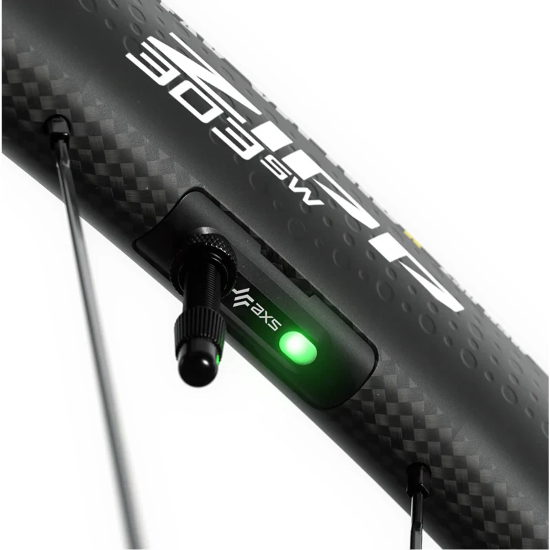 kolo-przednie-zipp-303-sw-3.webp