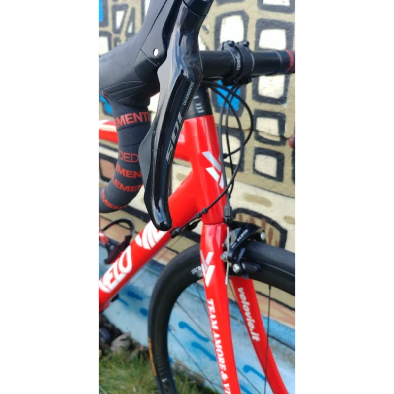 Rower szosowy VeloVie Vitesse 300SE 54cm z kołami karbonowymi - wspornik kierownicy