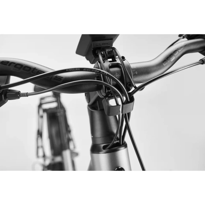 Rower elektryczny Diamant Suvea Trip Plus 600Wh Zielony - widok kierownicy