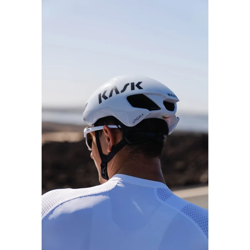 kask-rowerowy-kask-utopia-y-bialy-6.webp