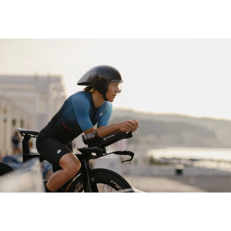 kask-rowerowy-kask-mistral-czarno-grafitowy-6.webp