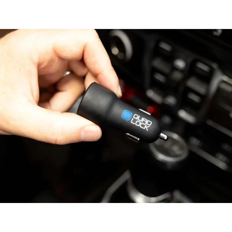 ladowarka-samochodowa-quad-lock-48w-dual-car-charger-usb-c-pd--plus-usb-a-qc3.0-2.webp