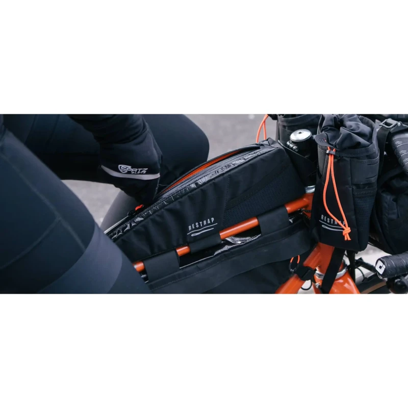 torba-na-rame-restrap-race-top-tube-bag-1.5l-6.webp