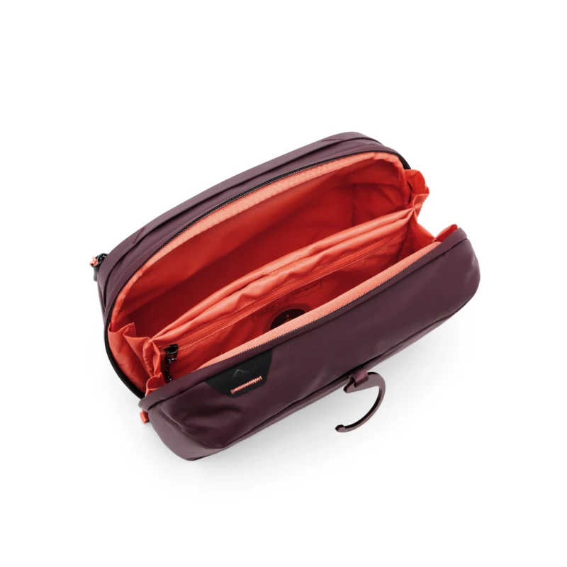 kosmetyczka-travel-line-peak-design-wash-pouch-eclipse-4.webp