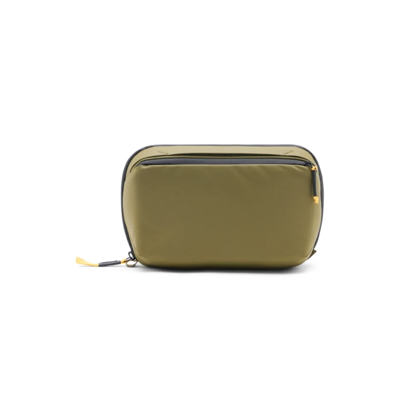 kosmetyczka-travel-line-peak-design-wash-pouch-oliwkowa-3.webp