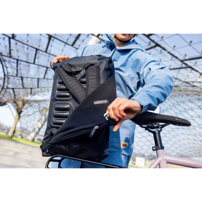 plecak-ortlieb-vario-lite-ql2.1-22l-czerwony-14.webp