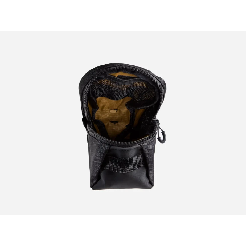 torba-podsiodlowa-trek-1.39l-2.webp