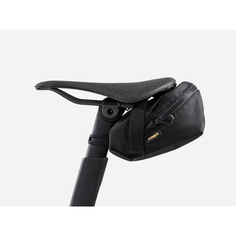torba-podsiodlowa-trek-1.39l-3.webp