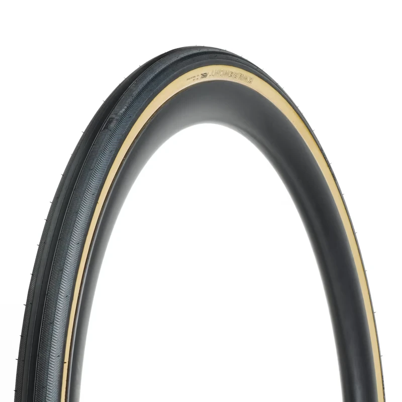 opona-szosowa-bontrager-kwaremont-rsl-tlr-1.webp