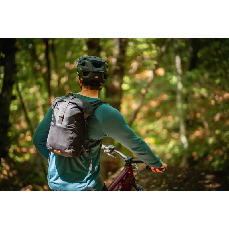 plecak-restrap-rolltop-hydration-vest-s-m-9.webp