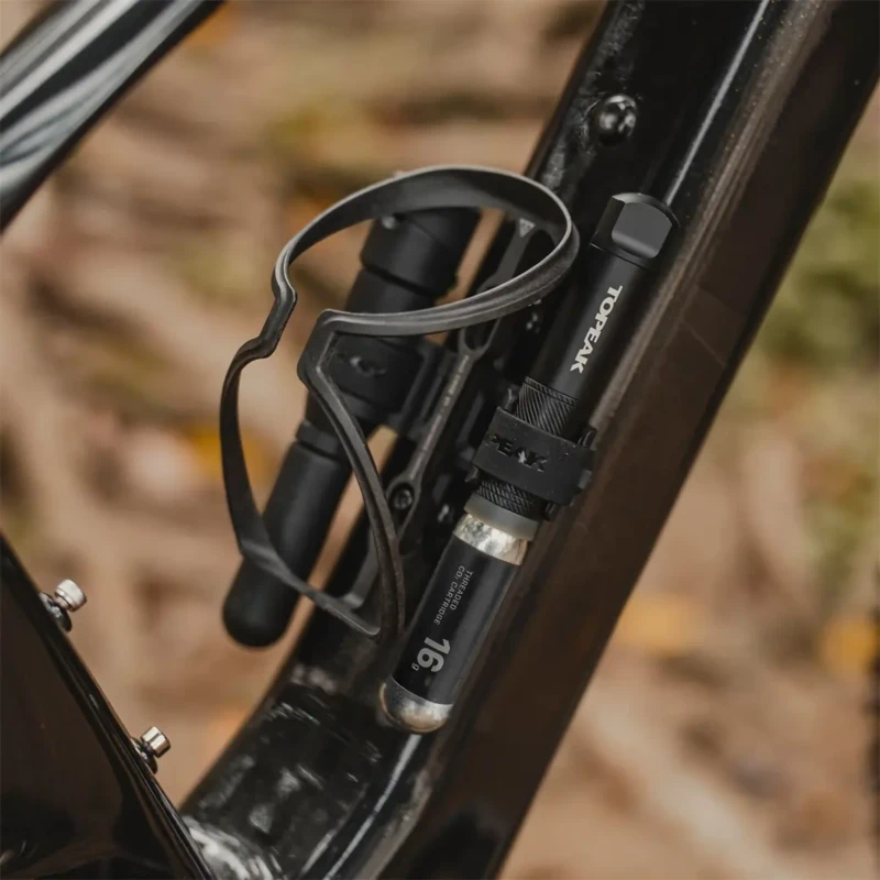 system-montazowy-do-koszyka-na-bidon-topeak-side-mount-3.webp