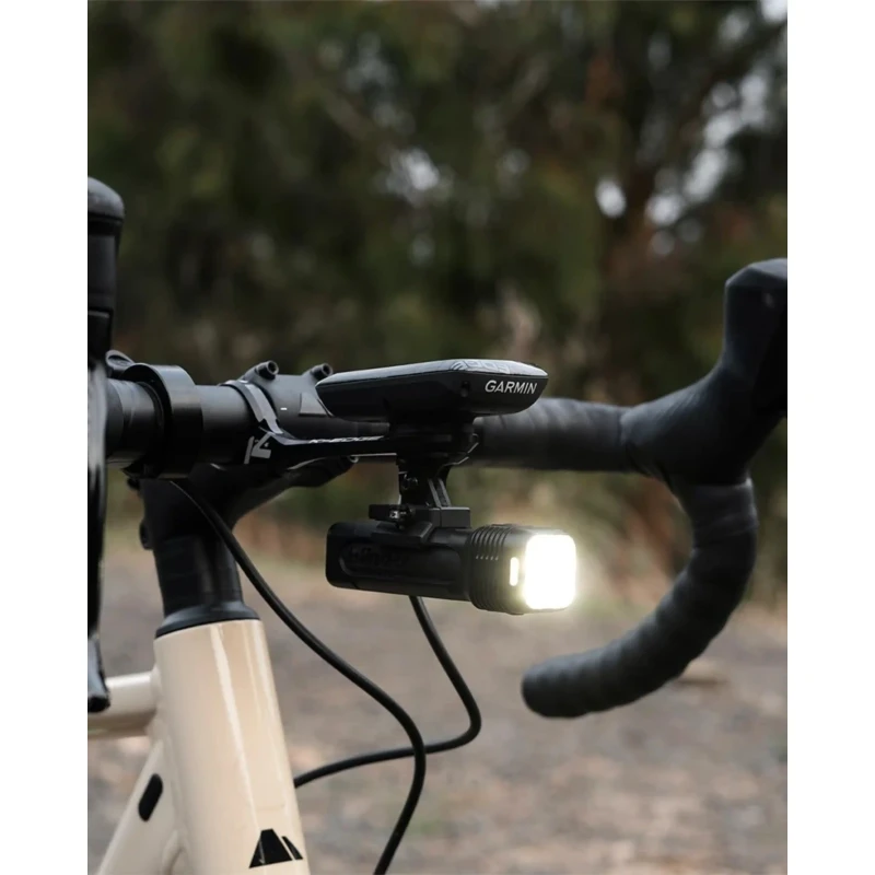 lampka-przednia-knog-blinder-pro-1400-8.webp