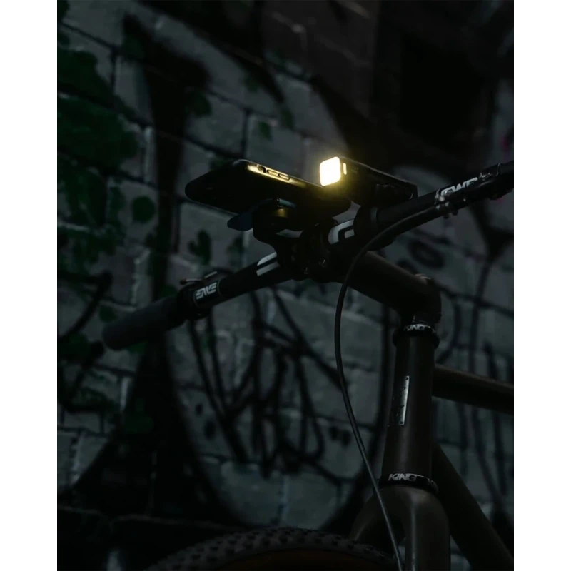 zestaw-lampek-knog-blinder-pro-700-knog-plus-4.webp