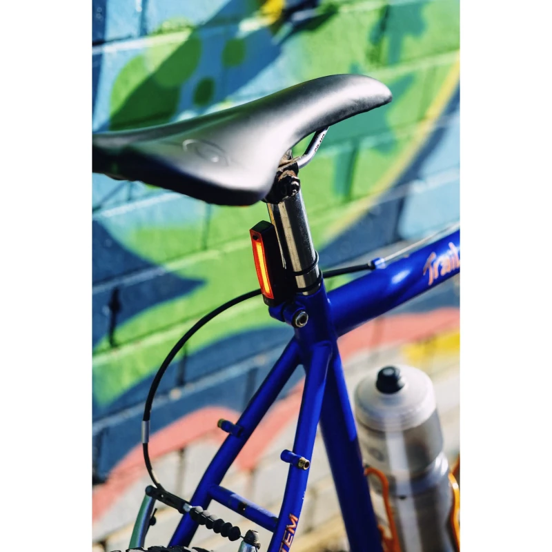 zestaw-lampek-knog-blinder-pro-400-plus-6.webp