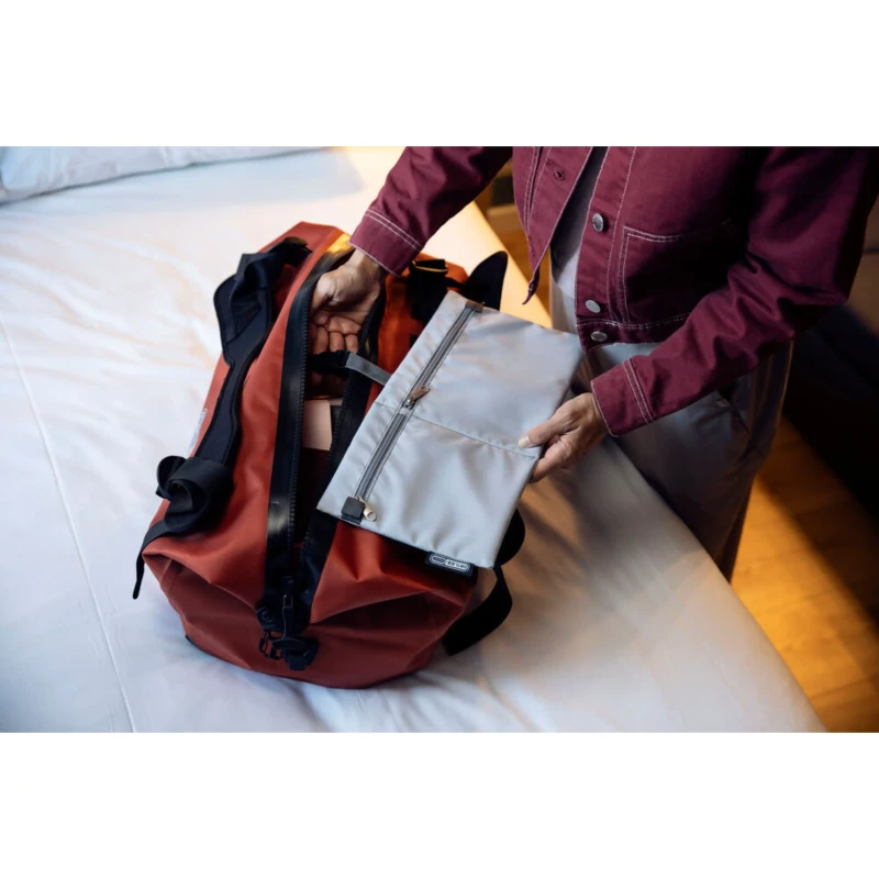 torba-podrozna-ortlieb-duffle-lite-40l-pomaranczowa-15.webp