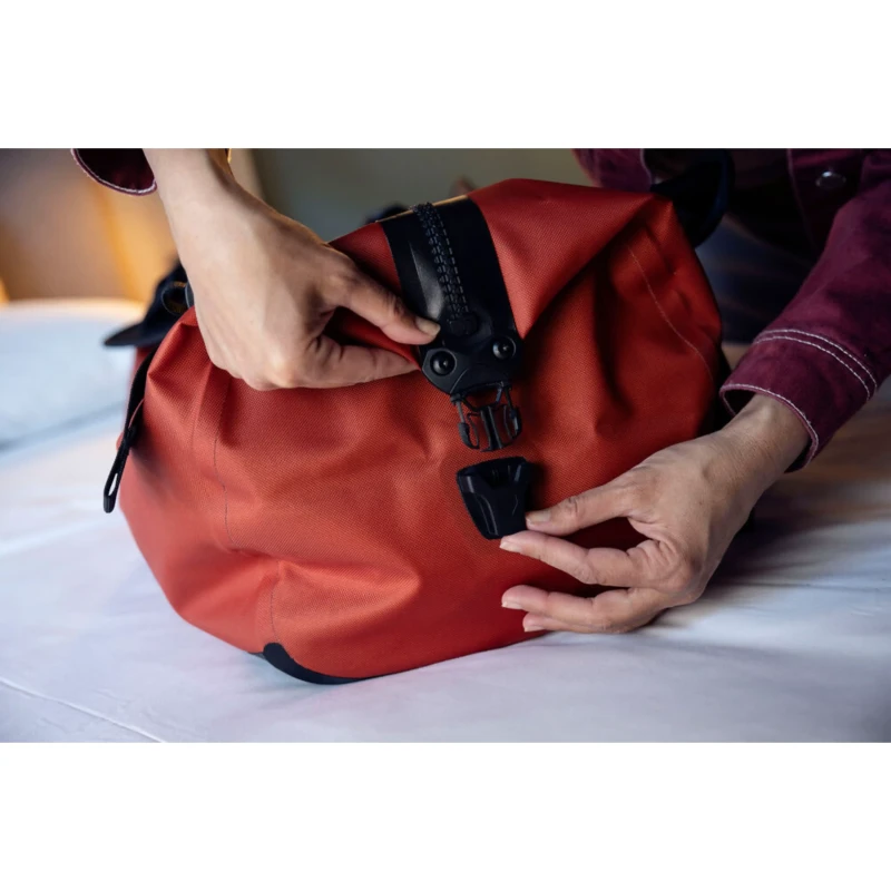torba-podrozna-ortlieb-duffle-lite-60l-czarna-13.webp