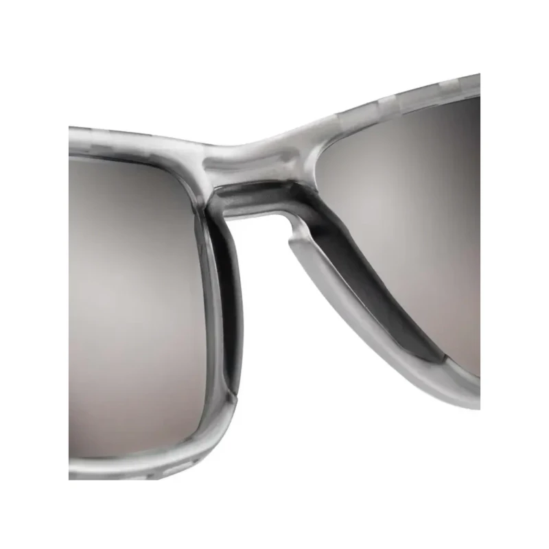 okulary-julbo-shield-czarne-7.webp