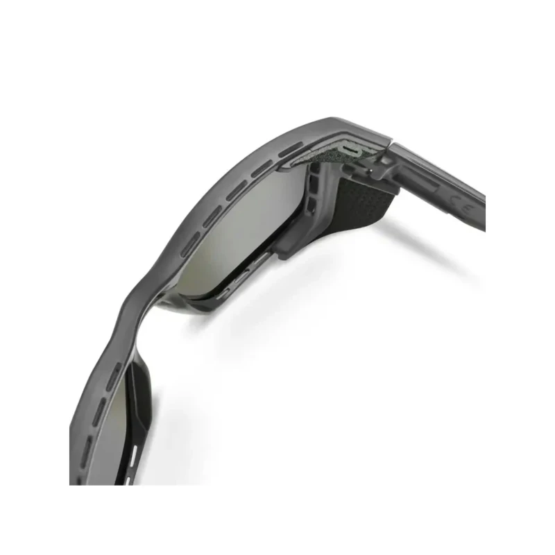 okulary-julbo-shield-fioletowe-5.webp