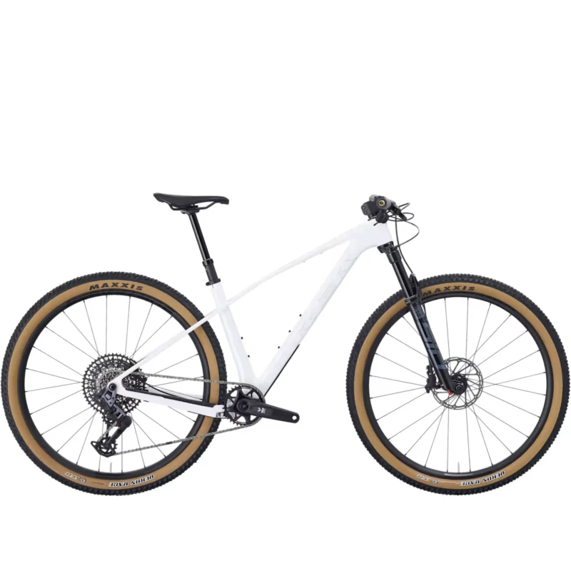 rower-mtb-trek-procaliber-9-7-gen-3-bialy-1.webp