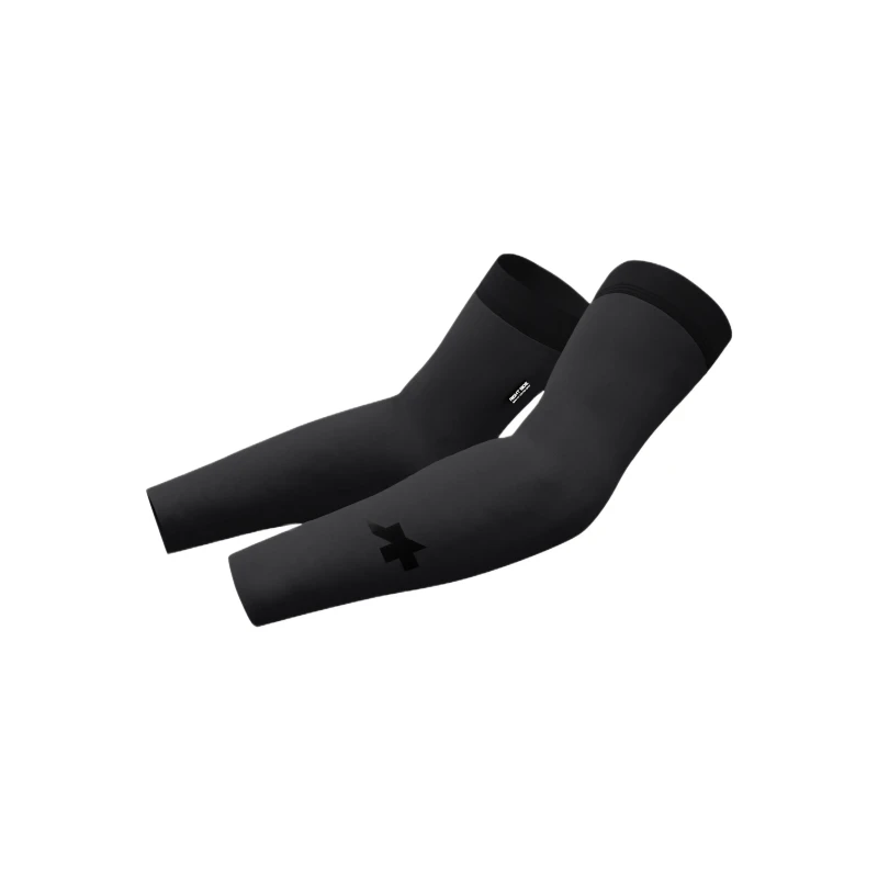 ocieplacze-termiczne-na-ramiona-assos-r-winter-1.webp
