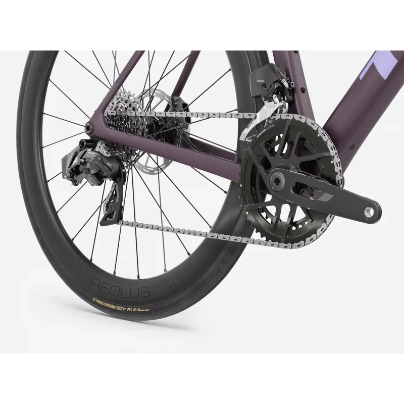 rower-szosowy-trek-domane-sl-6-axs-gen-5-fioletowy-5.webp
