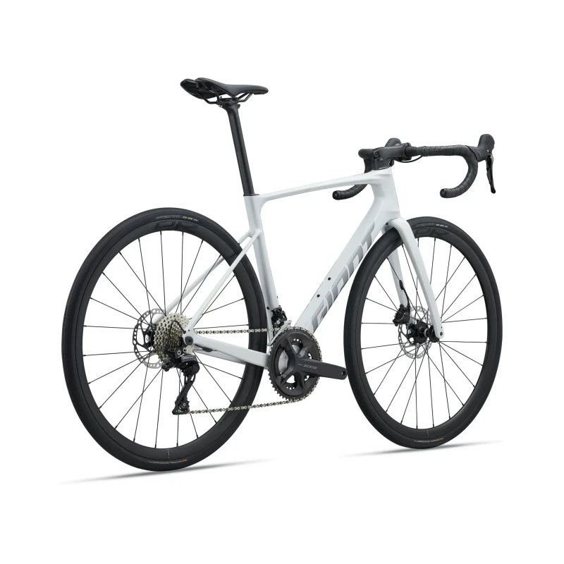 rower-szosowy-giant-defy-advanced-2-bialy-2.webp