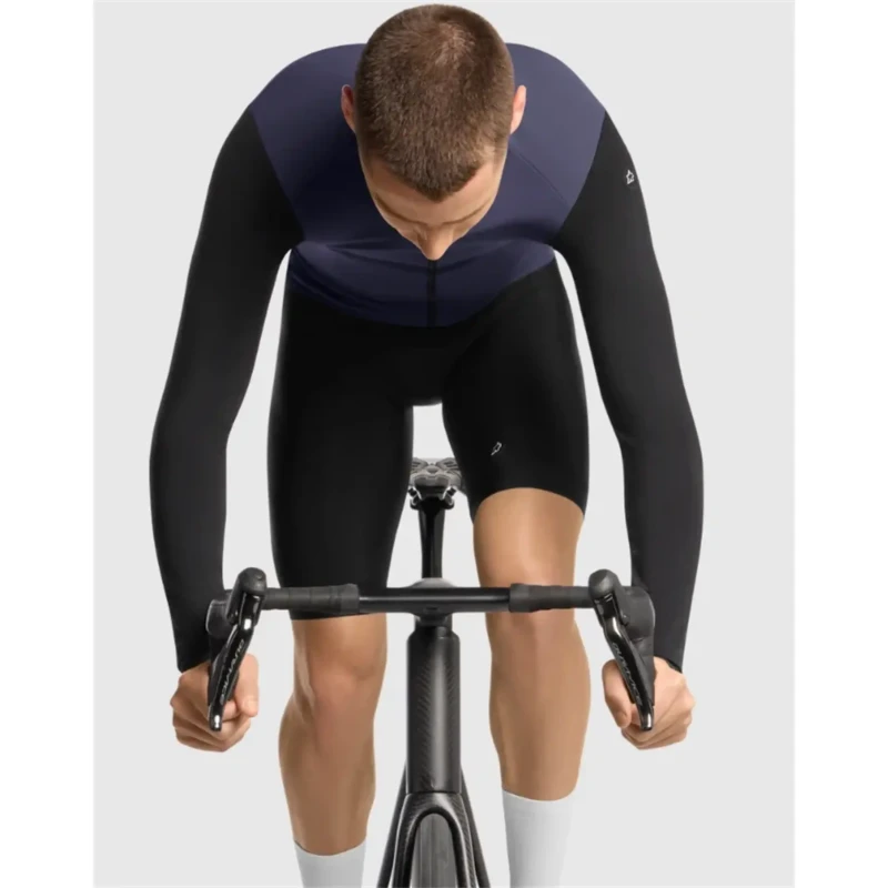 kurtka-rowerowa-assos-mille-gts-spring-fall-s11-fioletowa-5.webp