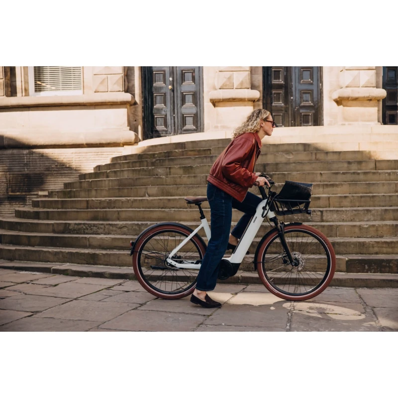 rower-elektryczny-liv-flourish-e-2-bialy-20.webp